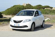 Lancia Ypsilon nella stupenda Baia Santa Reparata, Santa Teresa Gallura